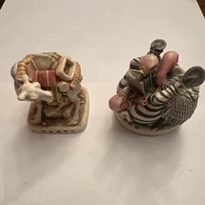 Vintage Harmony Kingdom Lot Of 2 Trinket Boxes Package Tour Bum Wrap signed