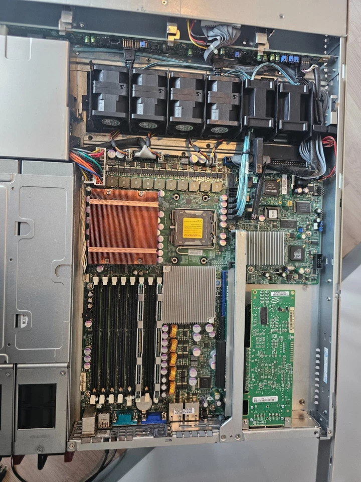 Supermicro X7DBT Dual Server Intel Xeon 4 GB RAM NO HDD - Image 3 of 4