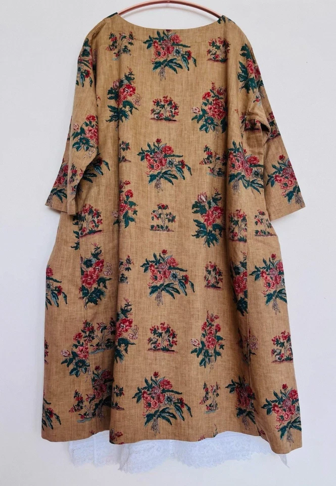 Vestido floral teñido caqui lino algodón Mabigu 45 rpm Foto 2 de 4