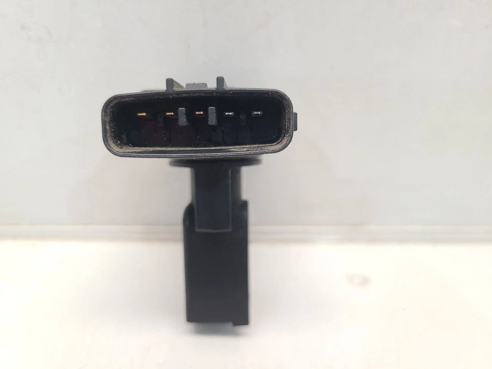 Medidor de fluxo de ar 2001-05 Chevrolet Silverado 2500 (6.6L / AT) - Imagem 4 de 4