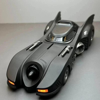 1:32 THE BATMAN Batmobile 1989 DC Comics Diecast Car Toy Gift Collectible NEW