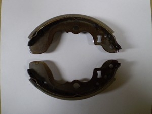 Rear Brake Shoe Set 4 Pieces Fits Suzuki Carry DB51T DC51T DD51T Non Dump Truck