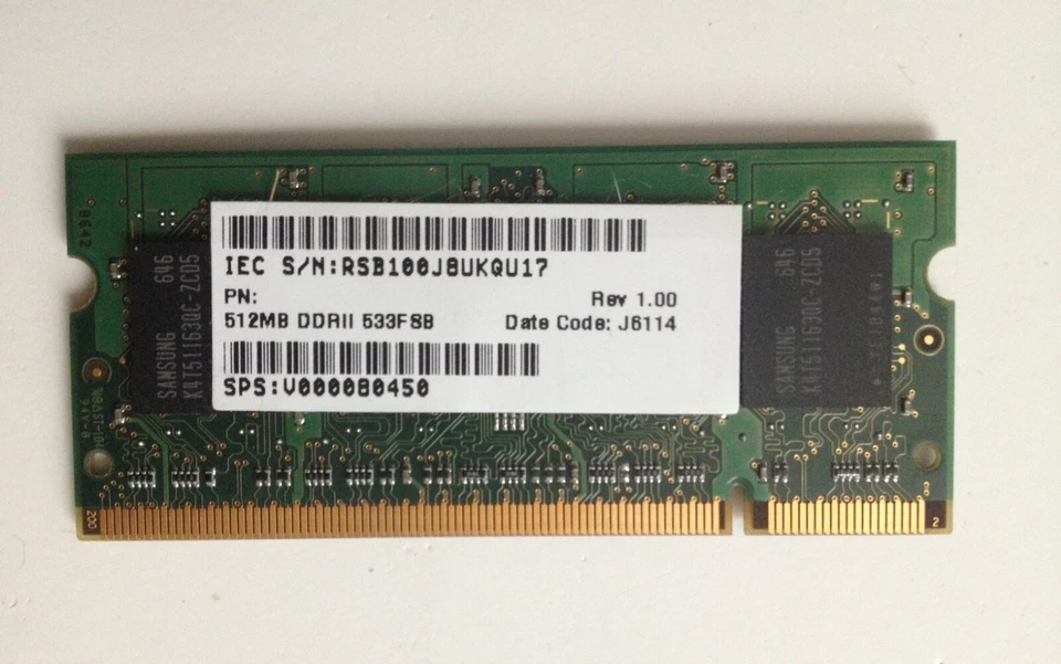 Memoria para portátil Samsung 1 GB (2x512 MB) DDR-4200 533 MHZ 200 pines M470T6554CZ3-CD5 Foto 2 de 2