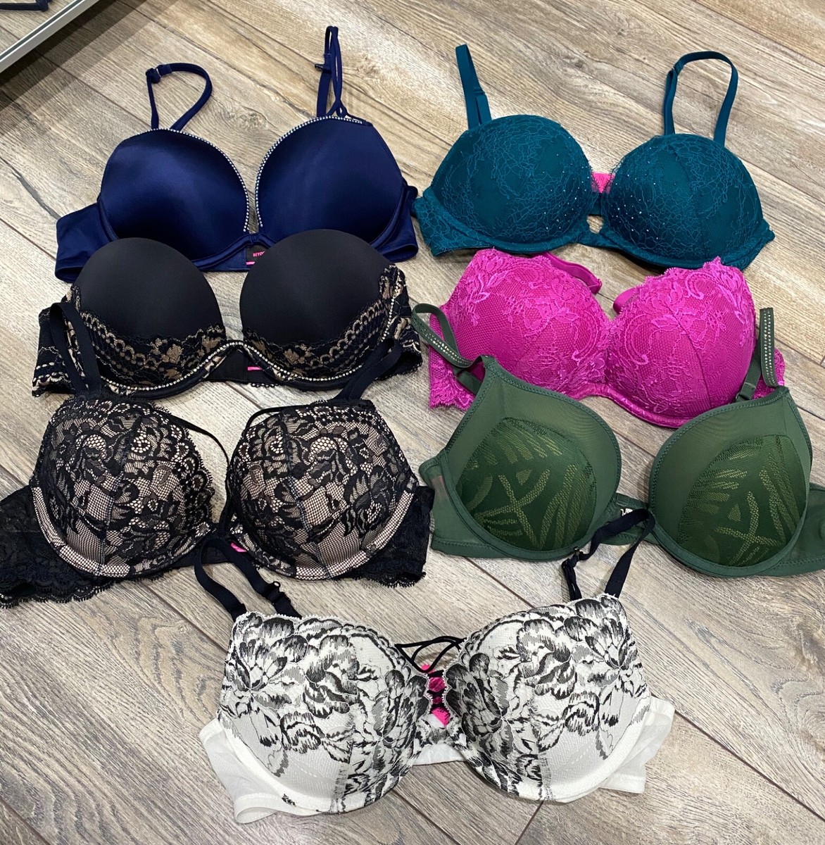 La Senza Beyond Sexy Bras Lot of EUC size 34/B