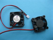 2 pcs Brushless DC Cooling Fan 5V 3010S 5 Blades 30x30x10mm Sleeve Bearing 2Wire