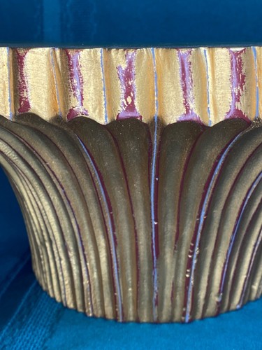 Wall Shelf Sconce Curved Strips Scalloped Gold Burgundy Distressed Thailand 10" - Picture 7 of 24