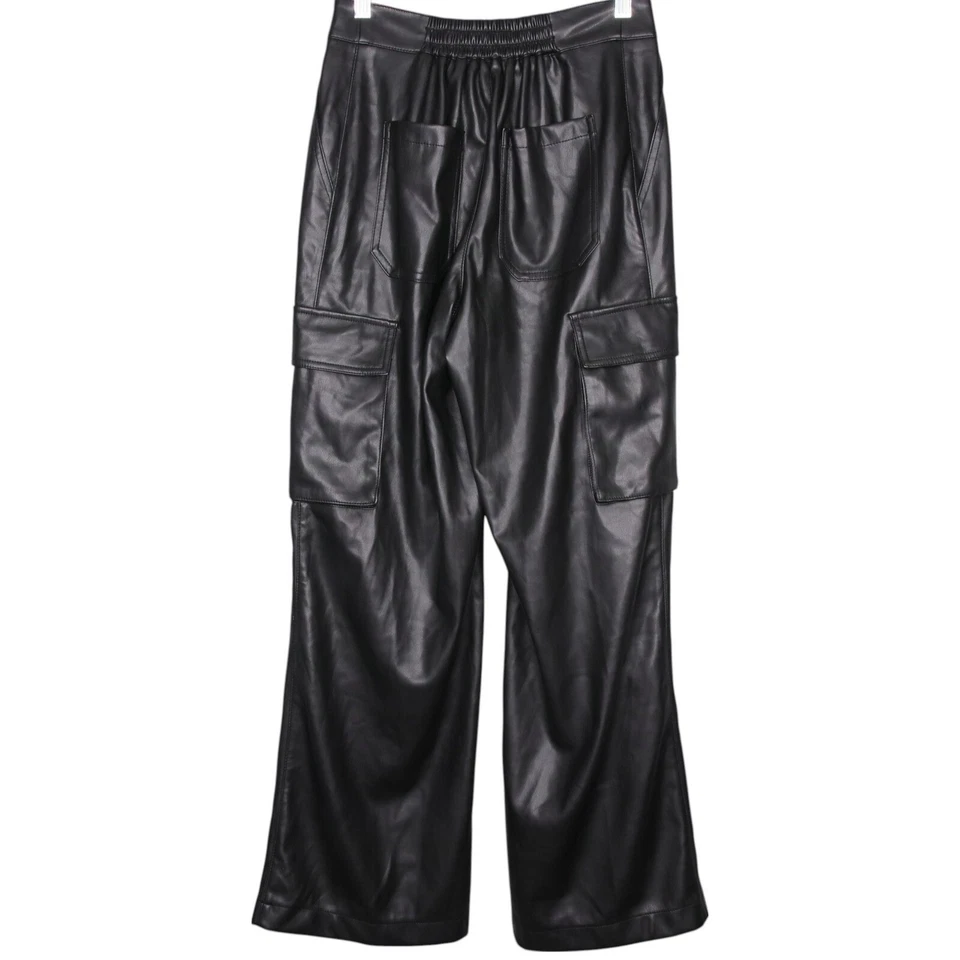 Pantalones cargo vintage Urban Outfitters talla XS negros imitación cuero pierna ancha Y2K Foto 4 de 4