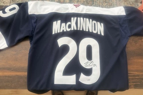 Nathan MacKinnon Signed Avalanche #29 Jersey Autographed NHL BAS COA
