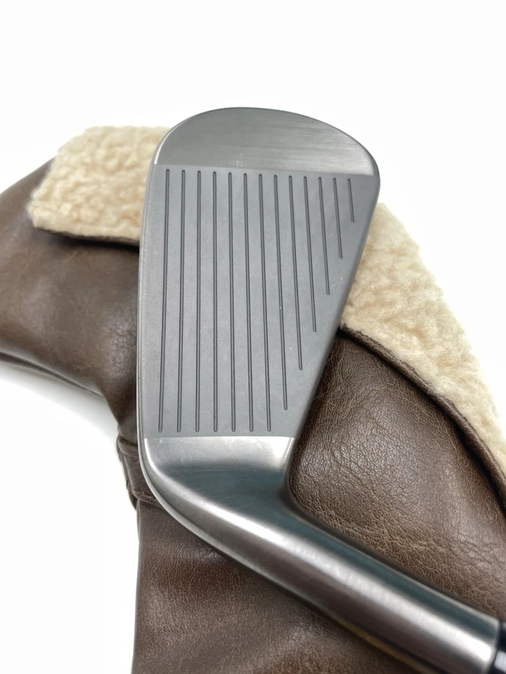 TaylorMade P UDI Bomber Driving Iron 17 Limited UST Recoil Dart X-Stiff - Image 3 of 4