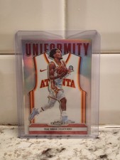 2020-21 Panini Contenders Optic Trae Young Uniformity Prizm #16 Hawks Wizards
