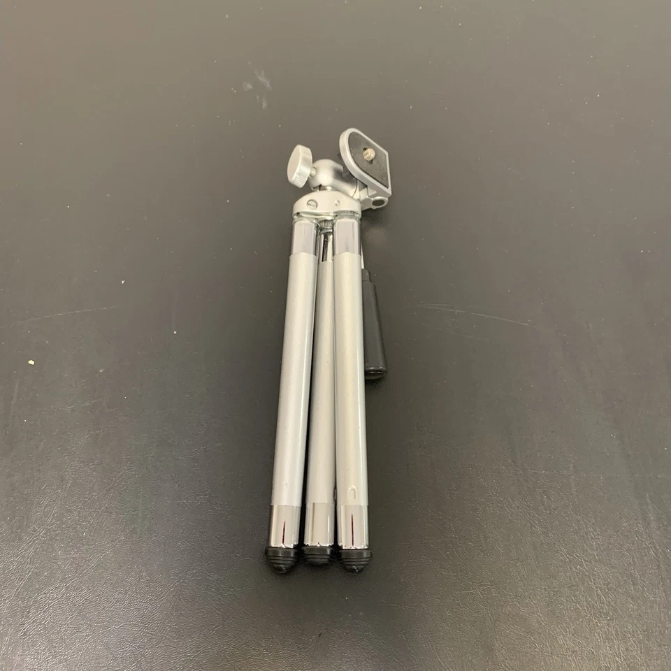 Trípode compacto HAKUBA de 8 secciones compacto C8 plateado H-C8-SV Foto 3 de 4