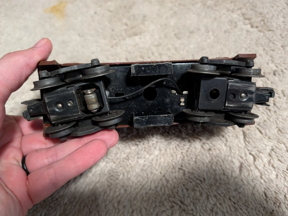 Lionel Post War O Gauge #6457 brown Caboose - Image 3 of 4