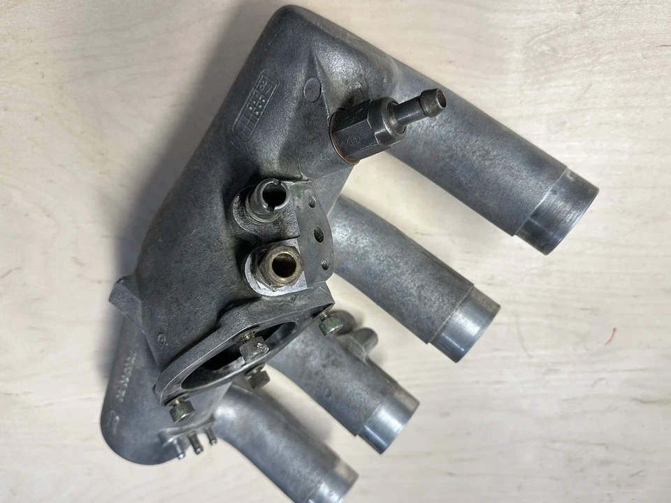 阿尔法·罗密欧蜘蛛进气歧管 2.0 S3 1982 年至 1989 年 — 第 4/4 张图片