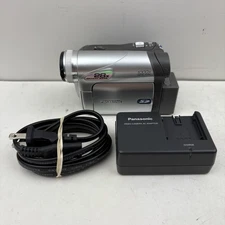 Panasonic PV-GS32 Silver 28X Optical Zoom MiniDV Camcorder w/ Accessories Works