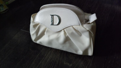 NEW Dior Beauty Perfumes Cosmetic Mini Bag or White Clutch with Zipper