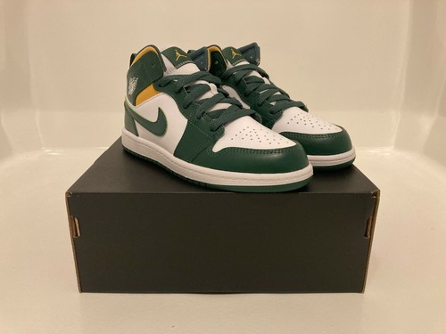 3 Men/4.5 Women - Nike Air Jordan 1 Mid 