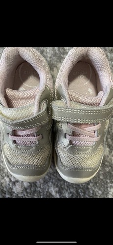 StrideRite grey/silver sneaker size 7