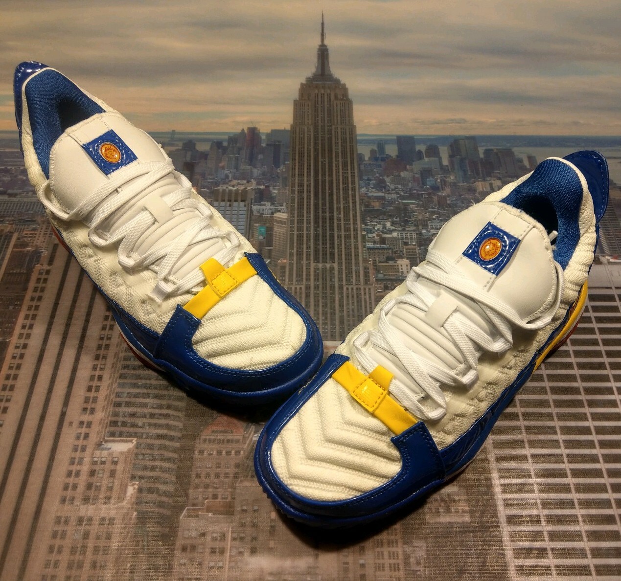 Nike LeBron XVI 16 SB Superman SuperBron - tiendamia.com