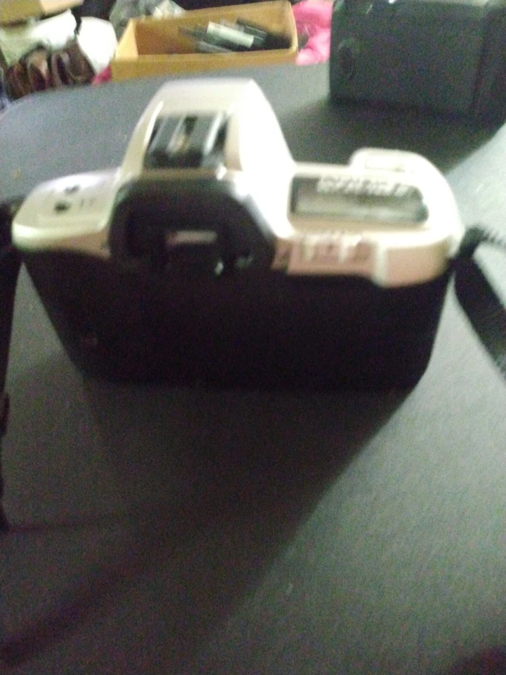 Cámara Minolta Maxxum QT si 35 mm sears zoom 70-210 mm  Foto 3 de 4