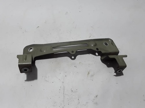 VW TOUAREG CR7 Kotflügelhalter vorne rechts 760821432 3.00 Diesel 2018 26824078