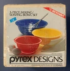Vintage 1986 PYREX Designs 3 Piece Rainbow 430-045 Mixing Serving Bowl Set