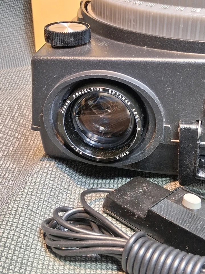 Kodak карусель 760H автофокус - проектор полностью обслуживается комплект #25104B - Изображение 3 из 4