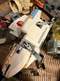 LEGO Star Wars LOVERS SHIPS YODA HOUSE