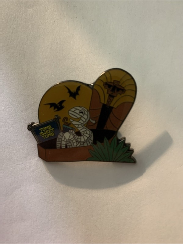 Loungefly Disney Haunted Mansion Art Blind Box Pin - GITD - Mummy - Opened NEW