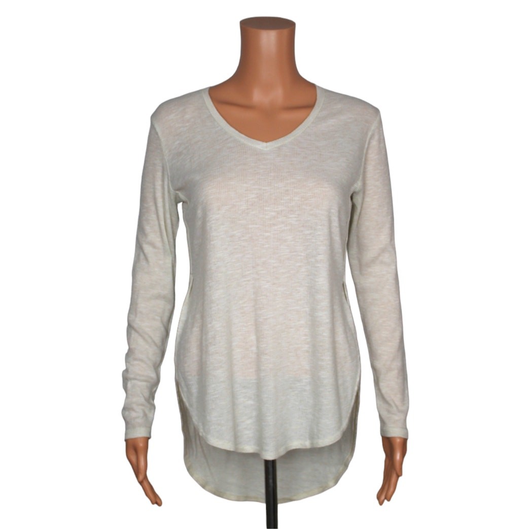 Trendy Rue 21 Women's Medium Long Sleeve Top for Stylish Comfort