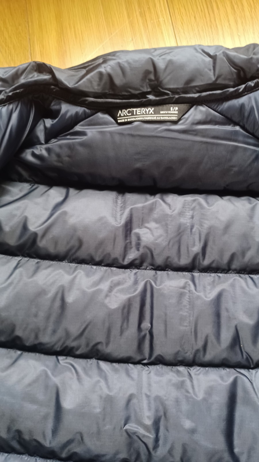 Arc'teryx Thorium down jacket BNWT - black sapphire - sz S - RRP £400 now £250! image 3