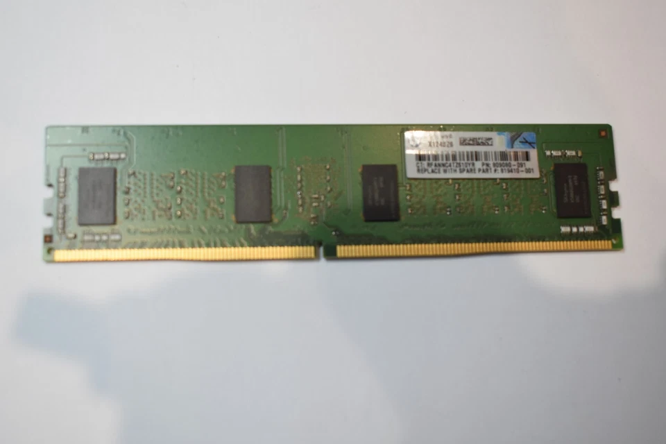 SK Hynix 8GB 1Rx8 PC4-2400T ECC Unbuffered memory HP Part 809080-091 - Image 2 of 2
