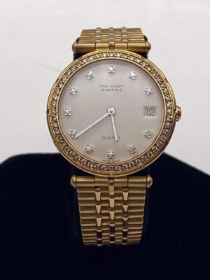 VAN CLEEF & ARPELS 18K GOLD DIAMOND BEZEL & DIAL 30mm QUARTZ WATCH.