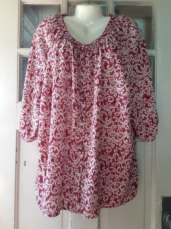 Maggie Barnes for Catherines Woman's Short Sleeve Shirt Size 1X