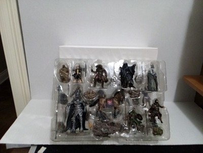 2004   Lord of the Rings   20 Action Figure Set   Exclusive New Line Play Along