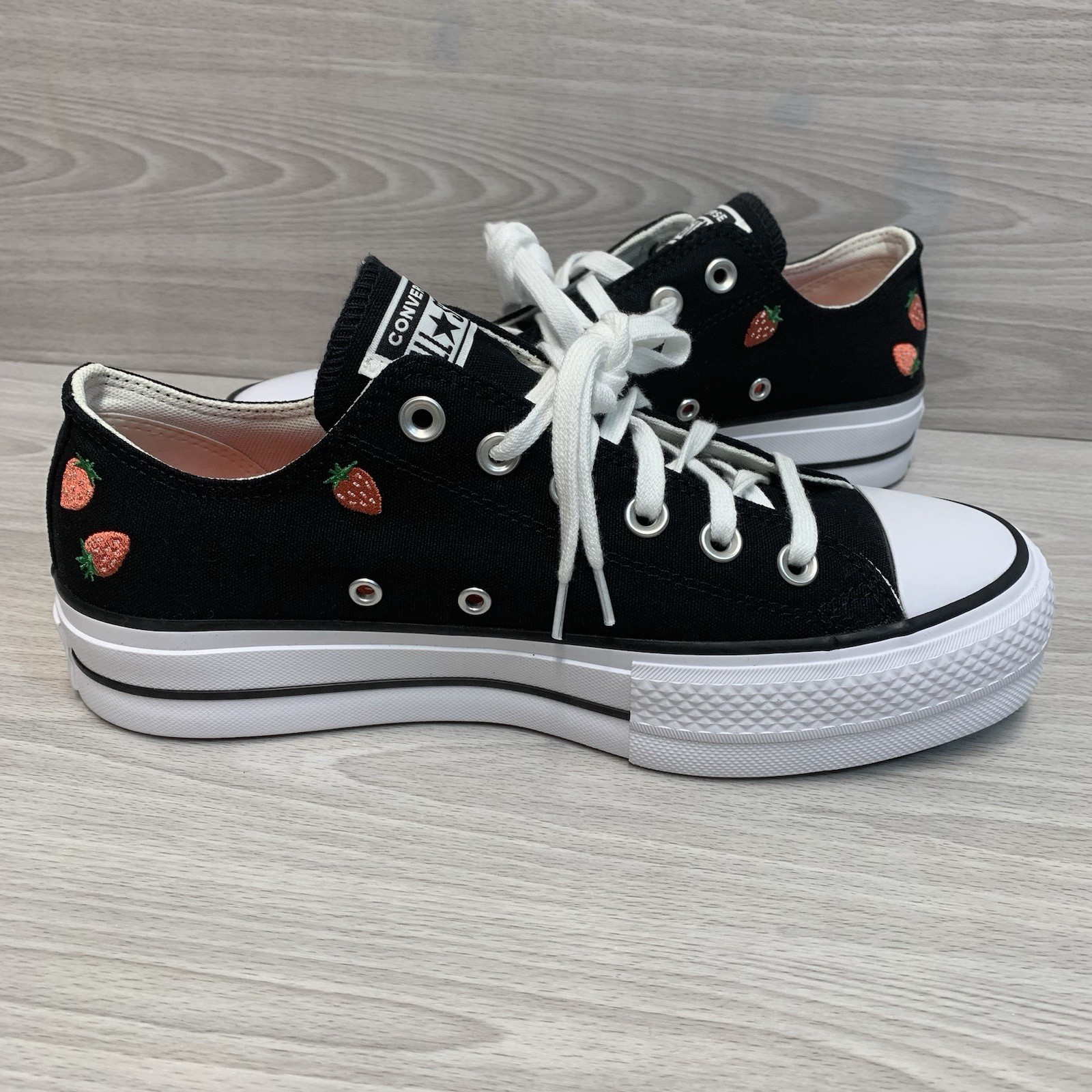 Converse Chuck Taylor All Star Lift Platform Sneakers Size 9 Strawberry NEW thumbnail 5