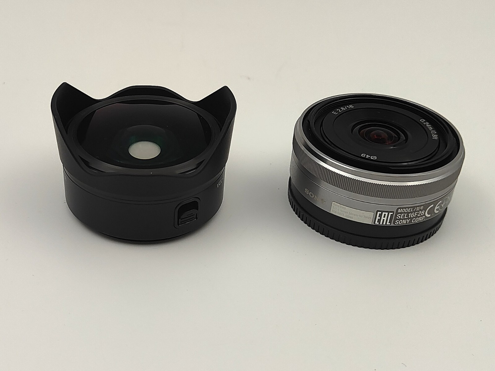 Sony SEL16F28 E 16mm f/2.8 + VCL-ECF2 Fisheye Converter E-Mount APS-C A6000