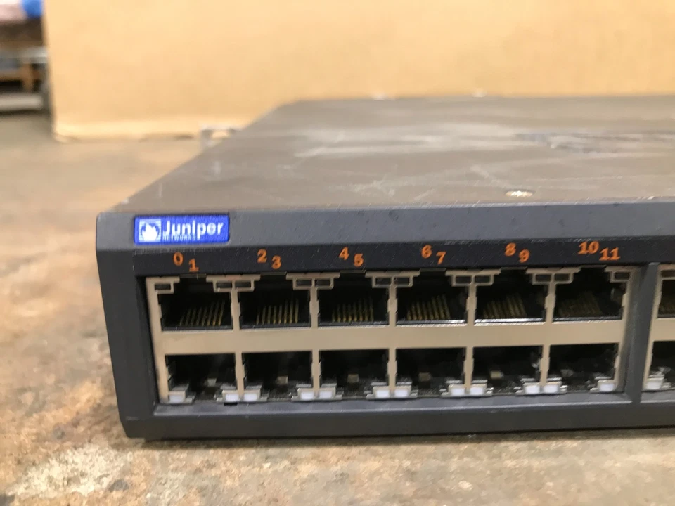 Juniper EX4200-48PX w/ 2x EX-PWR2-930-AC 930w PSU - Image 3 of 4