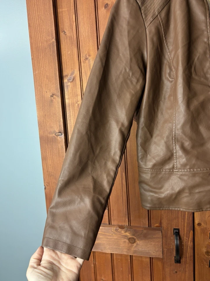 Женская куртка Baccini из искусственной кожи коричневая размер большой - Изображение 4 из 4