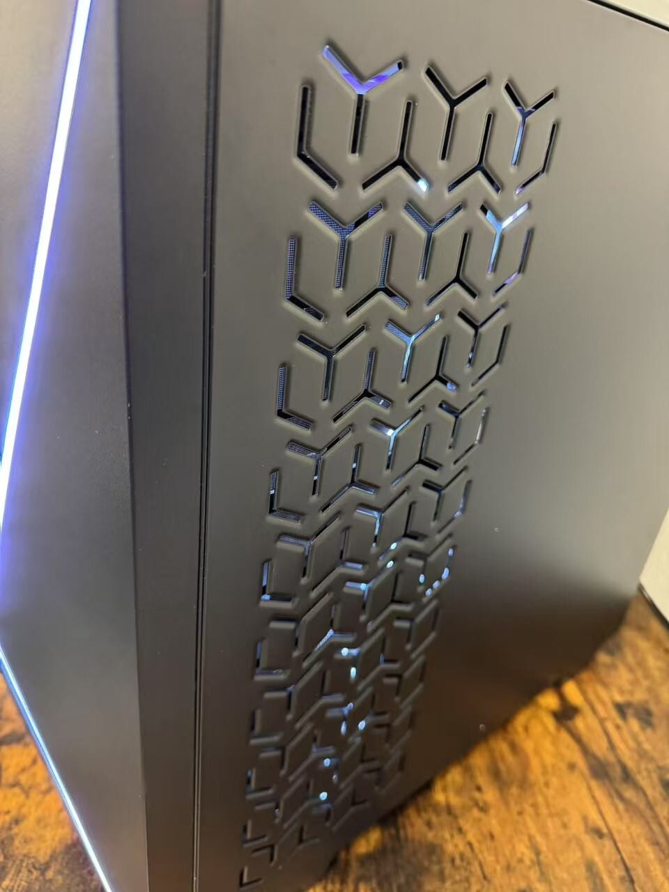 Picture 3 of 21
