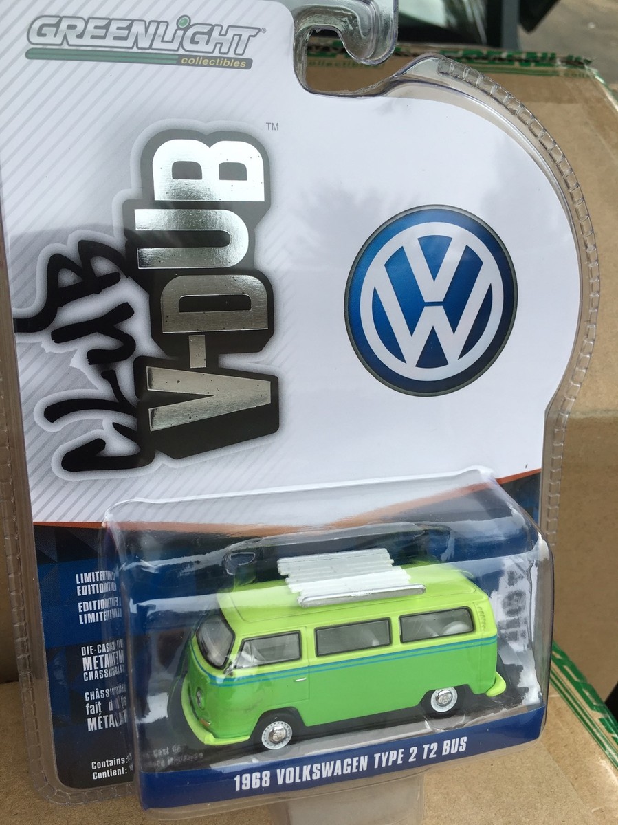Greenlight Club V - Dub 1969 Volkswagen Type 2 Bus w/ roof rack