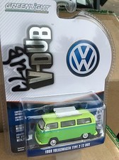Greenlight  Club V - Dub 1969 Volkswagen Type 2 Bus w/ roof rack  green