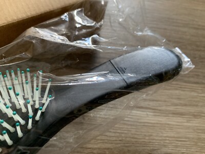 Avon Soothing Strokes Massaging Hair Brush Comb New | eBay display picture 1