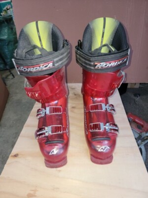 Nordica Ski Boots Men Size US Red