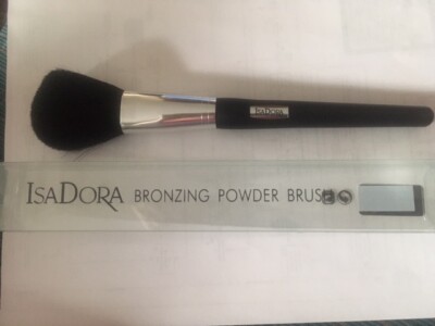 IsaDora Beauty Cosmetics Bronzing Powder Brush New In package Isa Dora