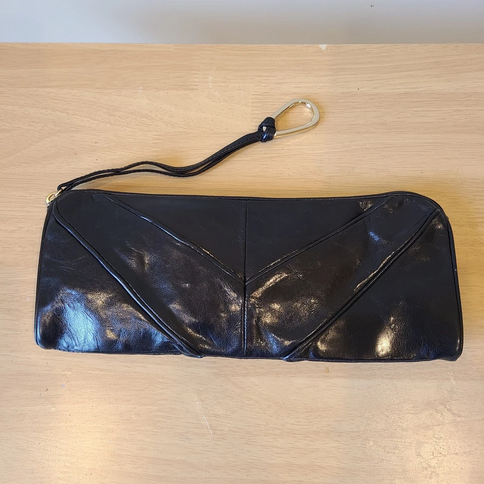 Bolso sin asas de cuero Kooba negro con cremallera superior muñeca herrajes dorados bruja Y2K Foto 2 de 4