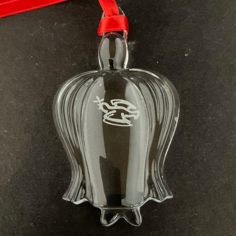Orrefors Crystal Angel Series No. 3 in The Angel of Peace Ornament #11550