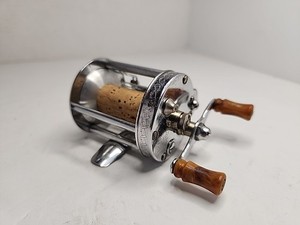 リール PFLUEGER SKILKAST NO.1953 MADE IN USA Vintage PFLUEGER SkilKast 1953 Fresh Water Fishing Casting