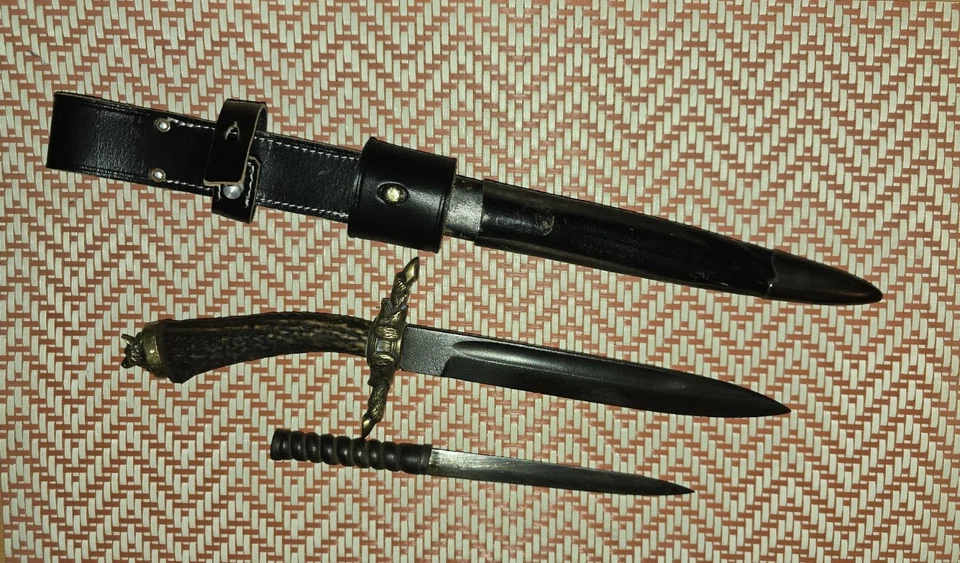 Altes Jagdmesser mit Beimesser. - Bild 4 von 4