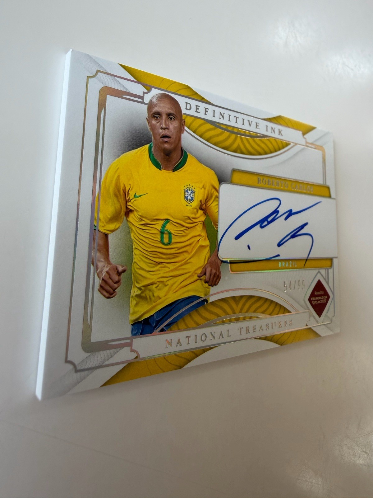 2022-23 Panini National Treasures World Cup Roberto Carlos Definitive Auto / 99 view 5
