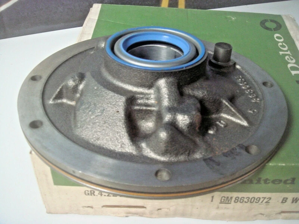 Transmission Pump Body M29 GM 720 Chevrolet 7 3/4" Cast 8630972 8630635 NOS A4 - Image 3 of 4